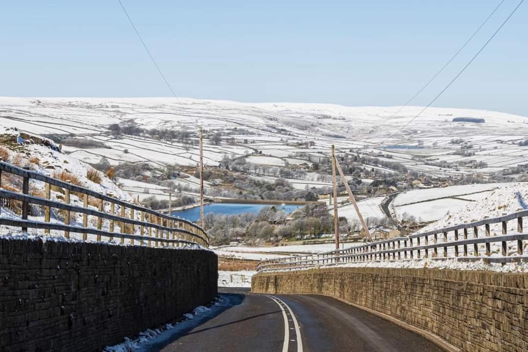 Stones Cottage Farm, Nr Haworth, Family Friendly, Work Friendly, Gaming Barn, Crafting, Free Wifi, Free Parking, Ev Point Oxenhope Exteriér fotografie